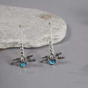 Orecchini Pendenti a Forma di Libellula per Donne, Gioielli Vintage Ispirati alla Foresta per Vacanze - Product Image 6