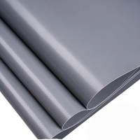 Tela de Vinilo de PVC de 900 g/m² Resistente al Fuego, Impermeable y a Prueba de Lluvia para Cortinas Laterales de Camiones