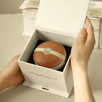 Boîte en carton exquise à la mode Boîte d'emballage de bougie parfumée haut de gamme Boîte-cadeau en papier de stockage de parfum de luxe avec inserts