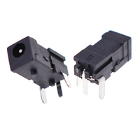La prise d'alimentation CC DC011 indique la prise de connecteur de soudage DIP femelle 2.5MM * 0.7MM 3P