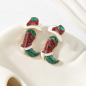 Boucles d'oreilles clous pour femme, design botte et chapeau de Noël, émail coloré, bijoux de fête - Product Image 4