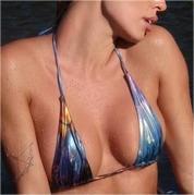 Vente en gros de maillots de bain pour femmes, micro bikini triangle à bretelles croisées, en tissu Econyl brillant métallique de luxe, personnalisé, avec fronces et liens sur les côtés