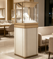 Vitrines de présentation de bijoux en acier inoxydable de luxe GZowin en gros, présentoirs de vente au détail avec éclairage LED, finition personnalisée de haute qualité