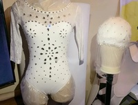 Costume d'ailes de plumes blanches pour scène féminine Performance Bar Gogo Party Show Nightclub Dance Wear pour adultes
