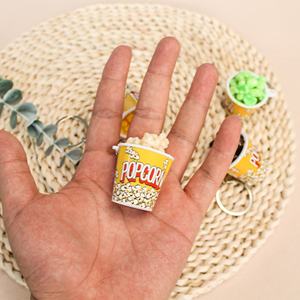 พวงกุญแจป๊อปคอร์นพลาสติกและพีวีซีทำมือ ทนทาน น่ารัก สไตล์การ์ตูน สำหรับนักเรียน ตกแต่งด้วยการพิมพ์ UV บรรจุกล่อง - Product Image 4