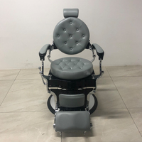 Kursi Barber Mewah Hitam dan Emas dengan Sandaran Ergonomis yang Dapat Direbahkan, Peralatan Salon untuk Penataan Rambut
