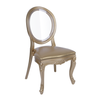 Chaise Louis en résine à dossier ovale, blanche et dorée, disponible en plusieurs couleurs, idéale pour les événements - Offre Spéciale