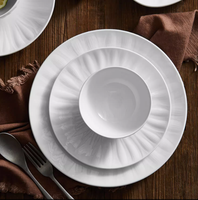 24 Pcs Vaisselle En Stock Style Européen Nouvelle Vaisselle En Porcelaine Osseuse Ensemble D'assiettes Créatives Vaisselle
