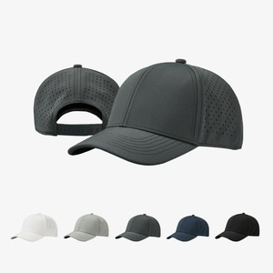 Casquette de sport OEM de haute qualité découpée au laser perforée à trou et bord incurvé structurée à 6 panneaux pour hommes et femmes - Product Image 1