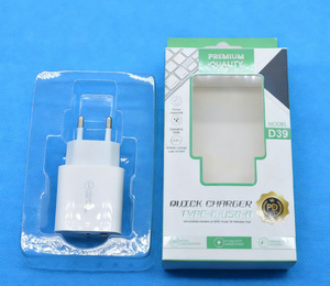 อะแดปเตอร์ชาร์จเร็ว 20W QC3.0 PD แบบสองพอร์ต USB-C สำหรับเดินทาง ใช้ได้ทั่วโลก พร้อมระบบป้องกันกระแสเกิน - Product Image 4