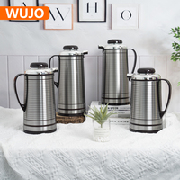 Échantillon gratuit de fiole thermos isolée sous vide de 1,6 l 1,9 l avec logo personnalisé garder thé café eau chaude froide fabricant avec recharge en verre