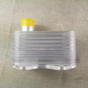 Refroidisseur d'huile moteur 06J117021D 06J117021J 06J117021P - Product Image 3
