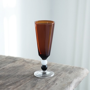 <span class=keywords><strong>Verre</strong></span> à whisky et <span class=keywords><strong>vin</strong></span> rouge en <span class=keywords><strong>verre</strong></span> résistant à la chaleur, color-block noir, <span class=keywords><strong>blanc</strong></span> et jaune, nouveau modèle, design à double bordure, sans poignée - Product Image 5