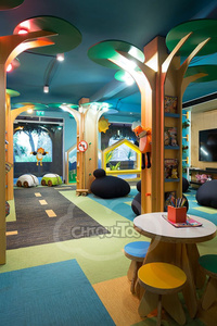 Decoración de Pared con Diseño de Árbol Chiquitos, Combinación Perfecta de Creatividad y Funcionalidad para Guarderías, Centros Educativos, Centros Comerciales, Hoteles y Hospitales - Product Image 6