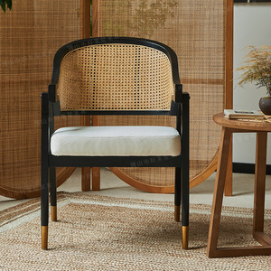Chaise de salle à manger en rotin et bois massif de haute qualité au design nordique moderne rétro pour la maison, l'appartement, le restaurant, l'hôtel - Product Image 2