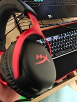 Headset Gaming HyperX Cloud III Hitam Merah Berkabel Over-Ear untuk PS4 DJ DTS Spatial Audio Active Noise Cancellation IPX3 Tahan Air
