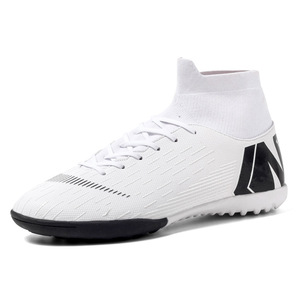 Chaussures de football montantes respirantes à crampons longs pour hommes, idéales pour les compétitions transfrontalières d'adultes. - Product Image 4