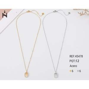 Collier avec pendentif en diamant lettre V, 10x15 cm, chaîne de collier, bijoux de mode - Product Image 1