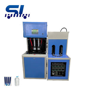 آلة نفخ شبه أوتوماتيكية فعالة من حيث التكلفة بفتحة واحدة وتجويفين لإنتاج زجاجات البلاستيك PET على نطاق صغير - Product Image 1