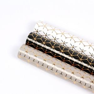 Papier cadeau classique à motifs géométriques en feuille d'or chaud pour emballer les cadeaux, les livres et les couvertures - Product Image 2