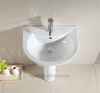 Nouvelle toilette économique en céramique de salle de bains sanitaire Wc avec lavabo
