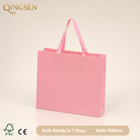 Sacs shopping en papier rose mat de luxe personnalisés, forme trapèze, avec poignées en ruban satiné, pour boutiques et commerces de détail