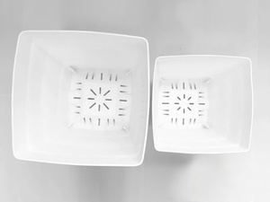 Duy Ngoc Pot à vagues carré en plastique de grande ou petite taille OEM personnalisé avec trous de drainage Pot de fond durable - Product Image 5