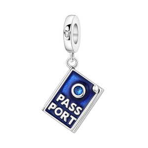 Colgante de pasaporte de cobre blanco en stock, pulsera DIY original de alta gama, joyería y accesorios para mujer - Product Image 1