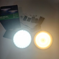 Lámpara Solar Colgante de ABS de Doble Color y 20W de Ahorro Energético con 12 Horas de Duración para Patio y Taller