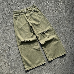 Pantalon décontracté pour homme, couleur olive, coupe large, avec trous déchirés, tissu tissé uni - Product Image 2