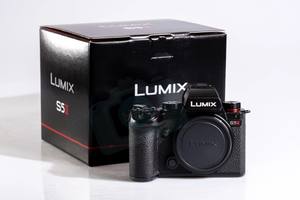 Appareil photo numérique HFT professionnel Lumix S5 Mark II + objectif Lumix S 20-60mm F3.5-5.6 DC-S5M2KE <span class=keywords><strong>S5II</strong></span> plein format 4K CMOS, appareil photo pas cher - Product Image 3