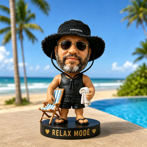 Figura de Bobblehead de Surfista Tropical Hecha a Mano en Poliresina, Personalizada, con Sombrero de Paja, Mini Tabla de Surf y <span class=keywords><strong>Chanclas</strong></span> - Product Image 3