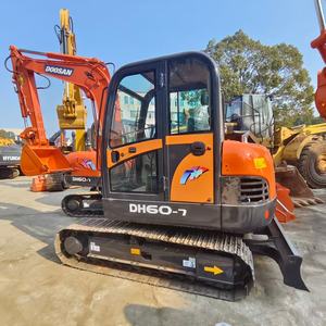 Excavatrice d'occasion Doosan DH60-7 à bas prix, 6 tonnes, capacité de la benne de 0,2 m³, moteur, boîte de vitesses, excellentes performances, équipement de construction pour - Product Image 2