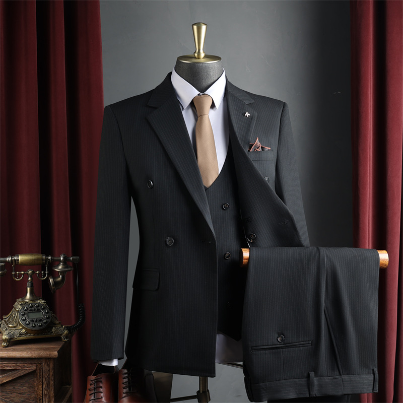 Noir (costume + gilet + pantalon)