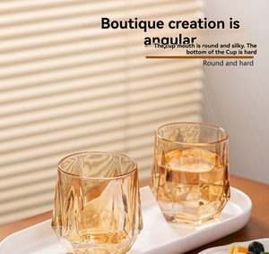 Verre à boire transparent à six pans coloré en gros pour la maison, idéal pour la bière, le jus et le thé dans le salon - Product Image 6