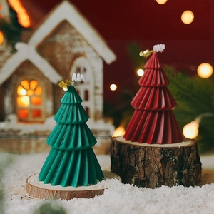 Vela de aromaterapia artesanal con forma de árbol de Navidad, regalo práctico y pequeño, adorno perfumado para exportación. - Product Image 2