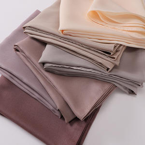 ผ้าคลุมศีรษะมุสลิมแบบเรียบง่าย สไตล์อินโดนีเซีย มาเลเซีย แฟชั่นยอดนิยม ผ้าคลุมไหล่โพลีเอสเตอร์แบบยาว ผ้าพันคอผู้หญิง - Product Image 6