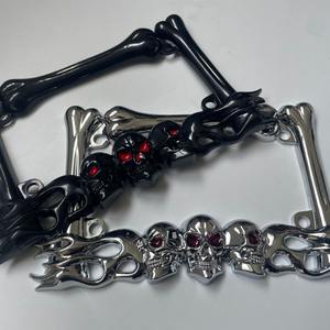 Cadre de plaque d'immatriculation de <span class=keywords><strong>moto</strong></span> avec motif de crâne - Plaque d'immatriculation fantaisie en plastique ABS pour Harley, Chopper et motos personnalisées - Product Image 4
