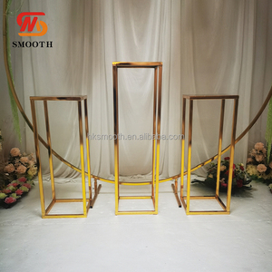 Columna Decorativa para Centro de Mesa de Boda, Soporte Geométrico Alto de Metal Dorado para Flores, para Eventos y Fiestas - Product Image 4