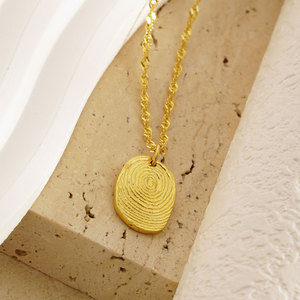 สร้อยคอแฟชั่นแบบขายส่ง สแตนเลส 316L ชุบทอง 14k 18k PVD ลายลายนิ้วมือ สำหรับผู้หญิงและผู้ชาย - Product Image 3