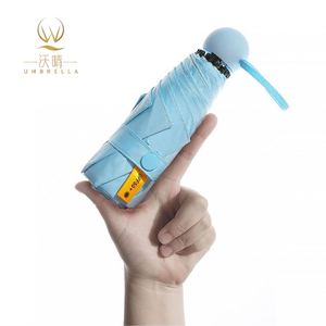 Sombrilla Plegable de 5 Secciones Minilight para Exteriores, Regalo Empresarial Minimalista con Mini Bolsillo, Revestimiento Negro, Apertura Manual, Hecho en China - Product Image 4