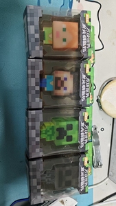 Juguete de Película de Plástico My World, Muñeca Luminosa, Llavero con Luz Nocturna, Colgante de Regalo, Mismo Estilo que Xiaohongshu - Product Image 5