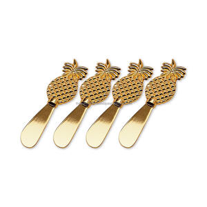 Juego de cucharas de té de latón dorado brillante, con mango hecho a mano de piña con diseño en relieve, estilo occidental - Product Image 2