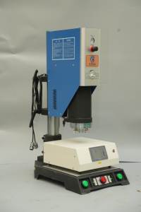 2000W Handgehaltener Ultraschall-Schweißer 15/20KHz 100cm Durchmesser Tragbare Industrielle Kunststoff-Punktschweißmaschine - Product Image 3