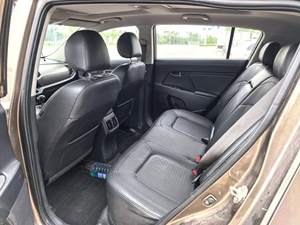 SUV familial élégant <span class=keywords><strong>2014</strong></span> <span class=keywords><strong>Sportage</strong></span> 2.0L 2WD DLX, caractéristiques haut de gamme, moteur fiable, excellent état et <span class=keywords><strong>prix</strong></span> - Product Image 5
