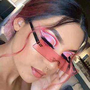 Lunettes de soleil carrées vintage 2021 personnalisées avec logo, mode, pour femmes, UV400, sans monture, petites lunettes rectangulaires pour femmes - Product Image 1