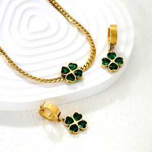ชุดสร้อยคอและต่างหูรูปใบโคลเวอร์สี่แฉกประดับเพทาย สำหรับผู้หญิง ทำจากสแตนเลส สวมใส่ได้ทุกวัน ดีไซน์ลายพืชแบบฝังขอบ - Product Image 1