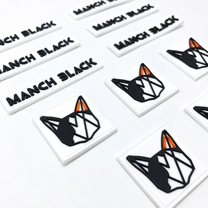 Nhà máy tùy chỉnh nổi Debossed Logo Silicone cao su <span class=keywords><strong>PVC</strong></span> 3D mềm cao su các bản vá lỗi nhãn cho hàng may mặc - Product Image 2