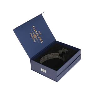 Caja <span class=keywords><strong>de</strong></span> Regalo <span class=keywords><strong>de</strong></span> Whisky <span class=keywords><strong>de</strong></span> Lujo con Logotipo en Relieve, Tipo <span class=keywords><strong>Libro</strong></span>, Papel <span class=keywords><strong>de</strong></span> Arte Rígido, MOQ Bajo, Personalizable, con Inserto <span class=keywords><strong>de</strong></span> Espuma EVA para una Sola Botella <span class=keywords><strong>de</strong></span> Vino - Product Image 3