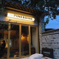 Enseigne lumineuse décorative cylindrique en acrylique pour extérieur, idéale pour les cafés, à suspendre sur fenêtre, style Instagrammable